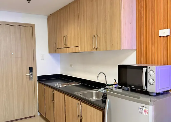 Shore Residences In Sm Moa, Smx, Arena Near Airport 4* Manila