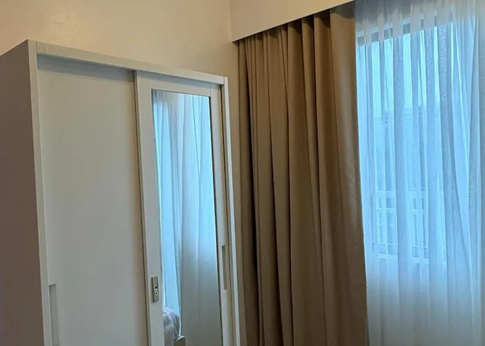 Shore Residences In Sm Moa, Smx, Arena Near Airport 4* Manila